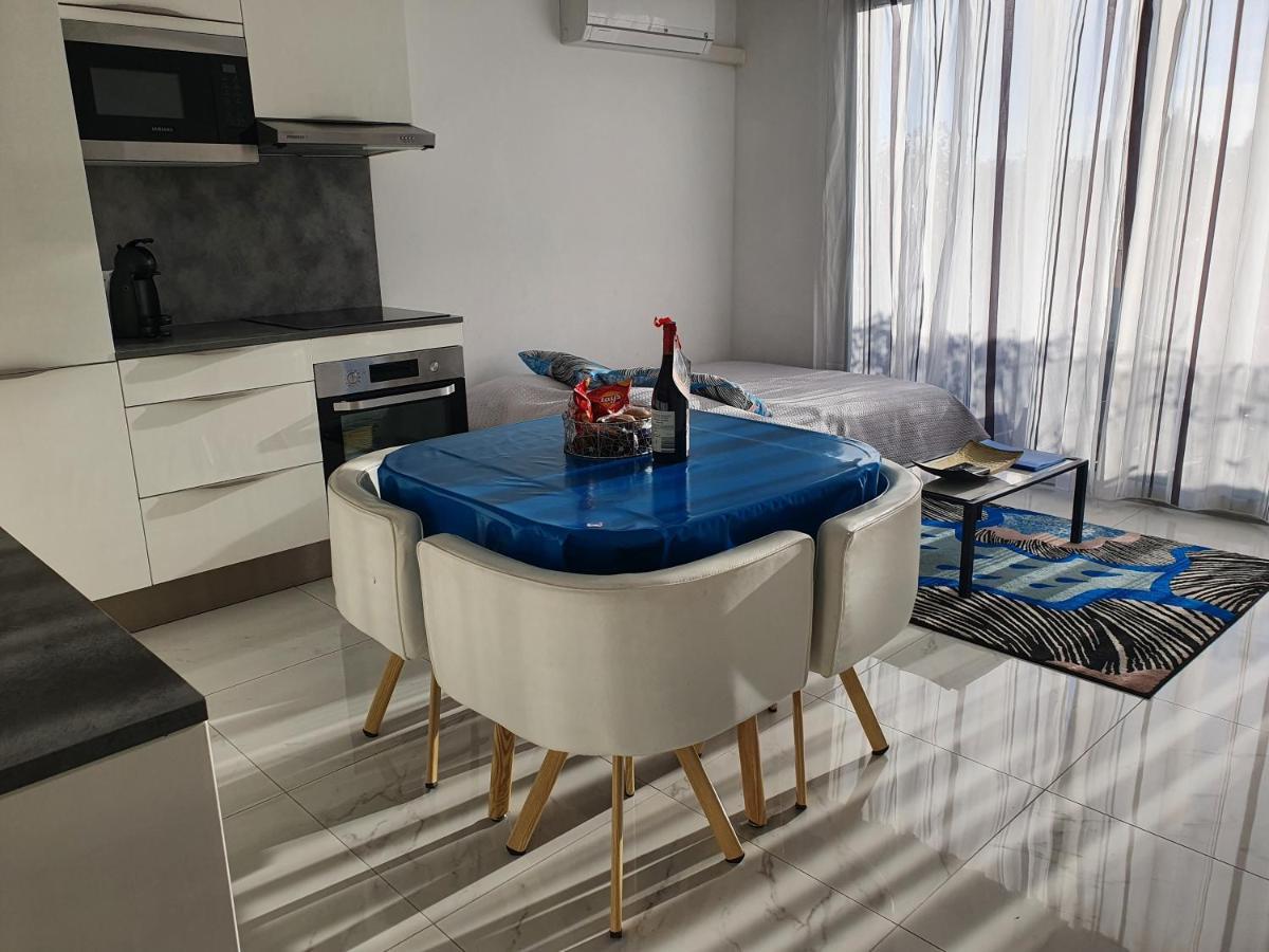 ואלאוריס Villa Harmony מראה חיצוני תמונה